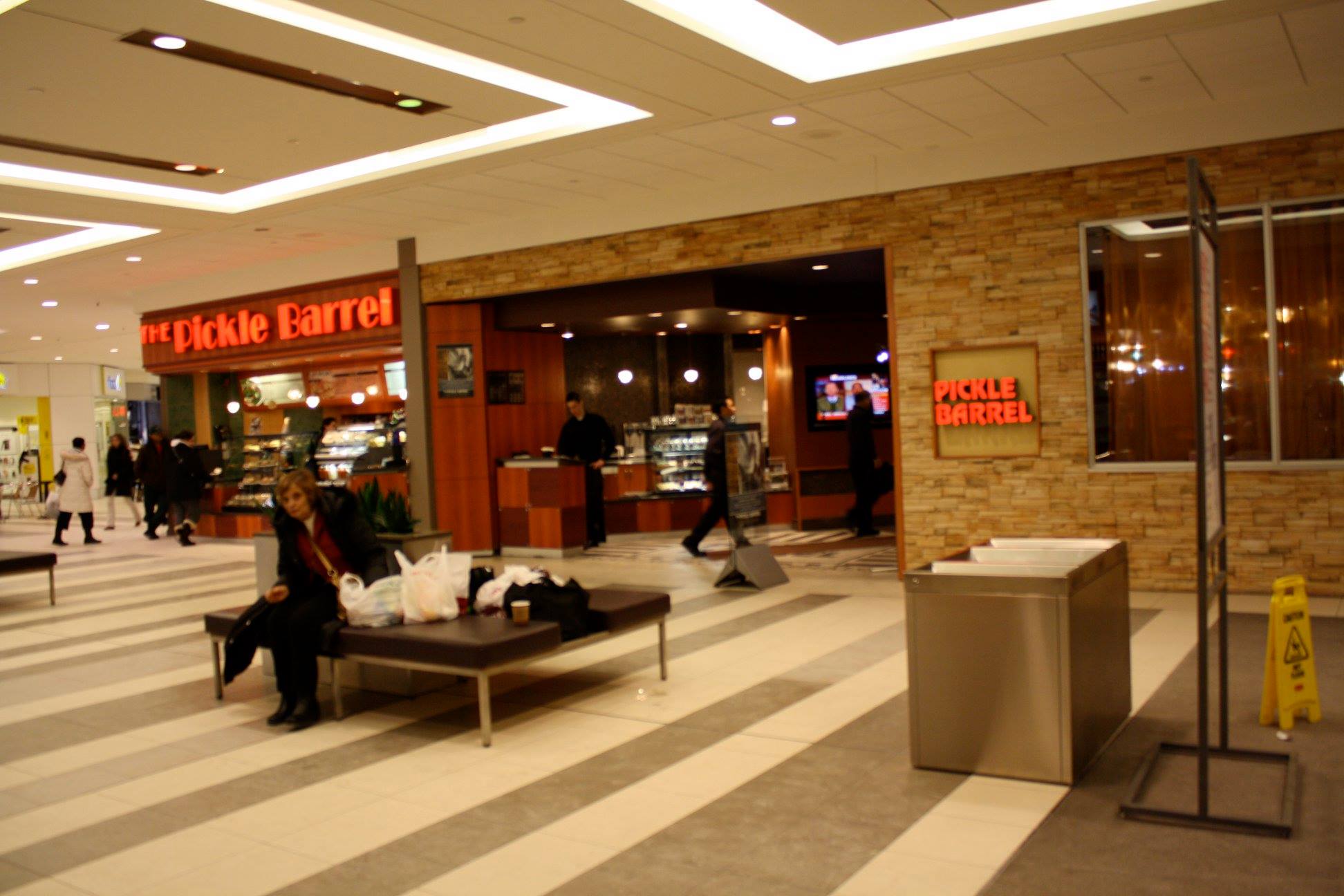 Pickle Barrel Promenade 